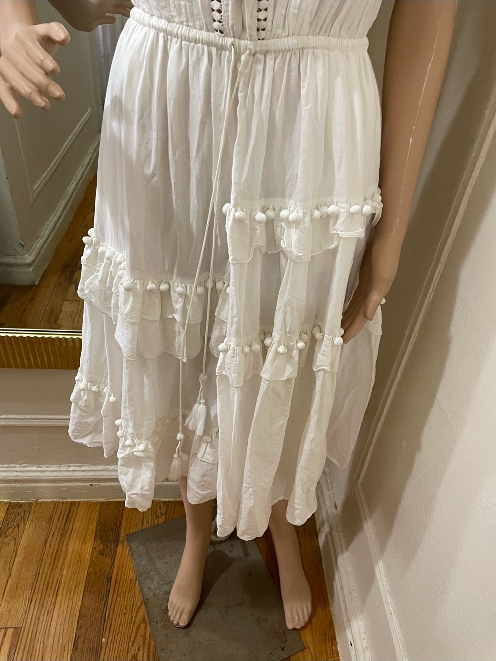 Sea New York White Tiered Midi Dress with Lace Accents - Picture 13 of 15